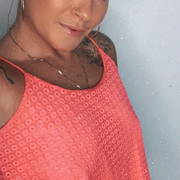 Top - Picture 3 of 3